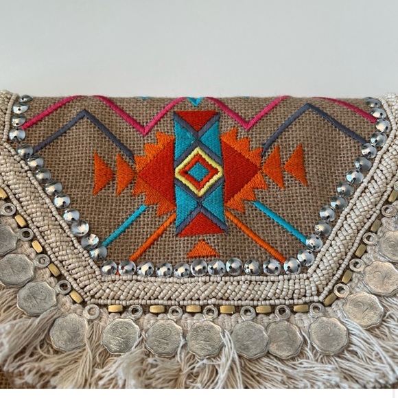 NWT Antik Kraft Bohemian Beaded Fringe
Clutch w removable strap - Picture 13 of 15